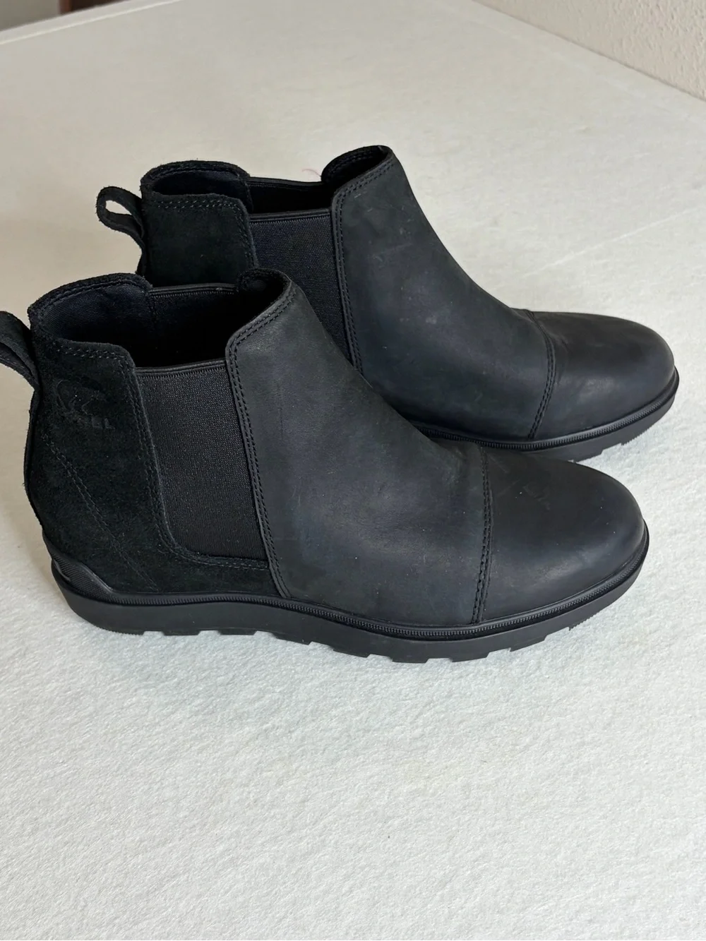 SOREL Women's Evie II Chelsea Boots., size 9